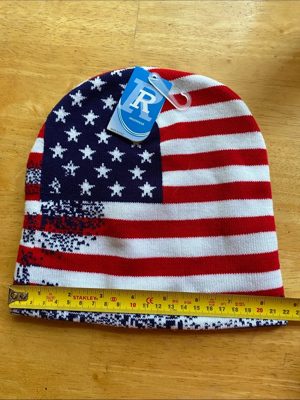 ! R headwear Patriotic Knit Beanie. Red White Blue.OS. Unbranded Acrylic